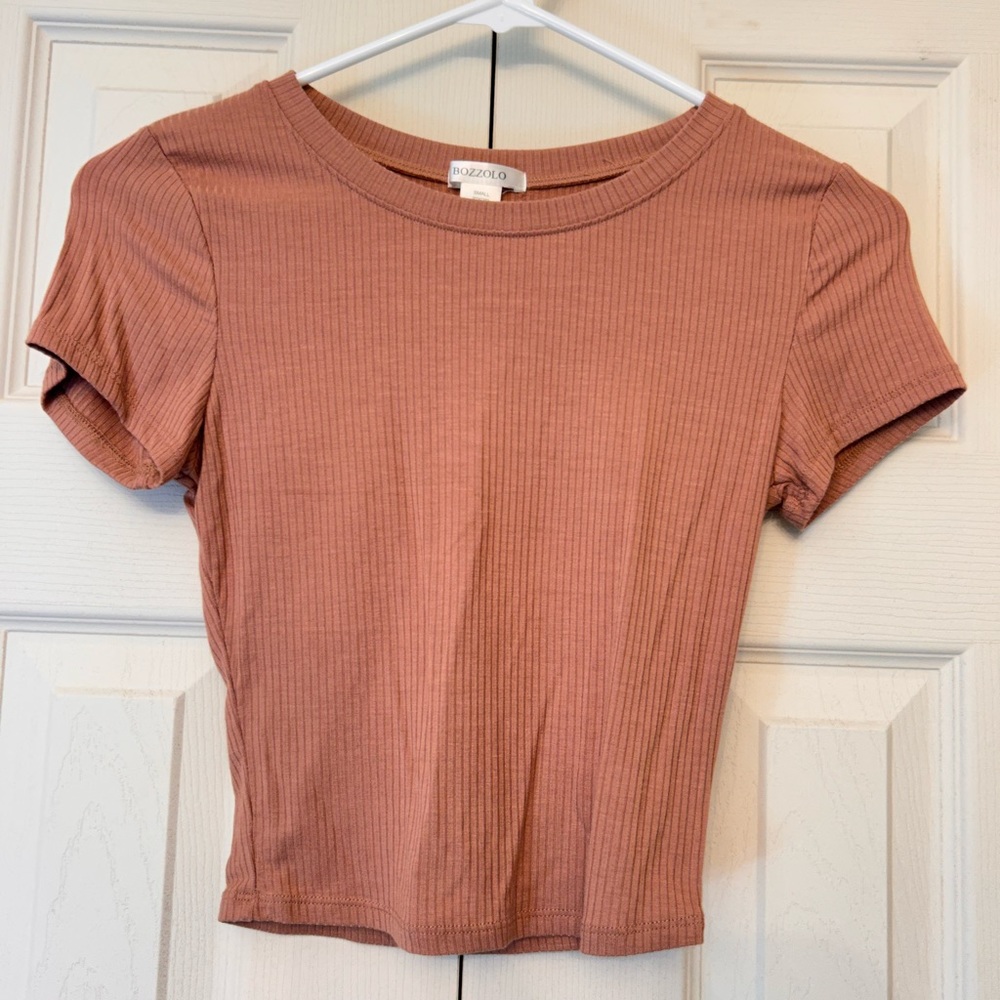 CROP T-SHIRT